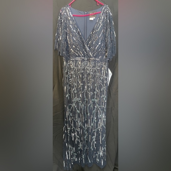 Mac Duggal 9064 NWT EMBELLISHED CAP SLEEVE FAUX WRAP TRUMPET GOWN - Picture 5 of 10